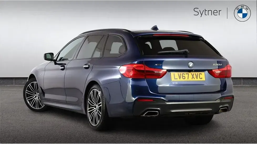 Used BMW 530 M Sport 261 HP (191 kW) 2017 Blue Estate