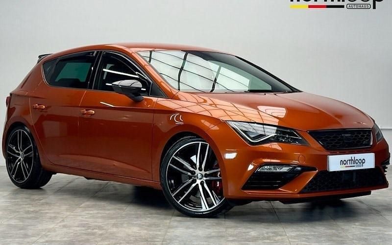 Used Seat Leon CUPRA 300 HP (220 kW) 2018 Orange Hatchback