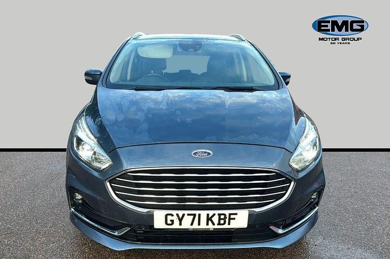 Used Ford S-MAX Titanium 190 HP (139 kW) 2022 Blue MPV