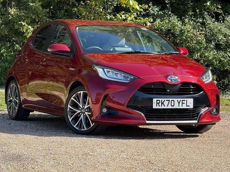 Red Used 2020 Toyota Yaris Hybrid Hatchback | £16,190 (Good price) - Image 1/4
