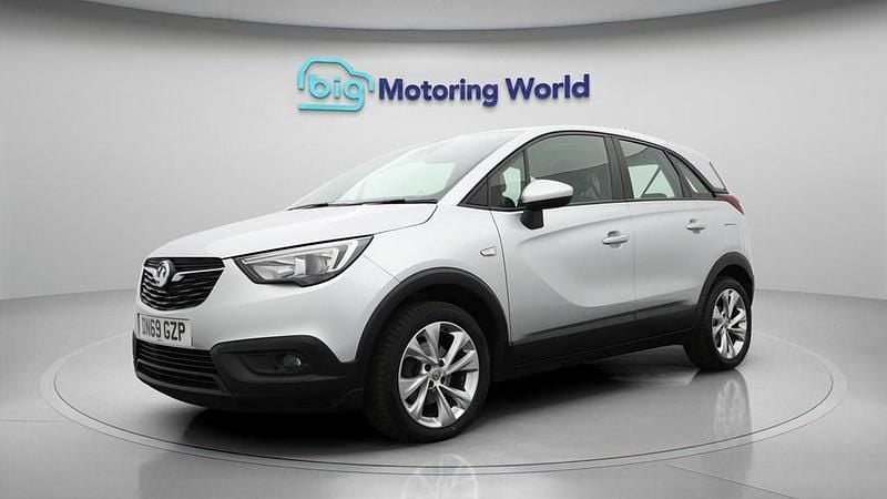 Used Vauxhall Crossland X S 110 HP (80 kW) 2019 Silver SUV