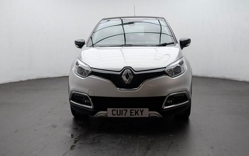 Used Renault Captur Dynamique 90 HP (66 kW) 2016 SUV