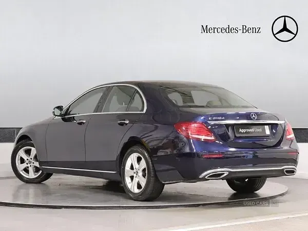 Used Mercedes E200 Premium Plus 150 HP (110 kW) 2017 Blue Sedan