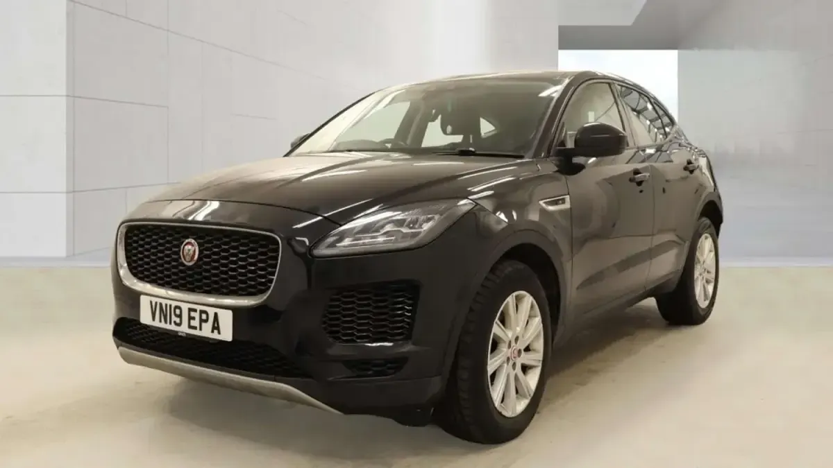 Begagnad Jaguar E-Pace S 2019 Svart SUV