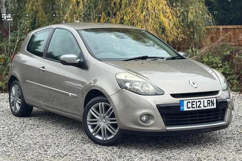 Beige Used 2012 Renault Clio IV Dynamique Hatchback | £1,995 (Super price) - Image 1/1