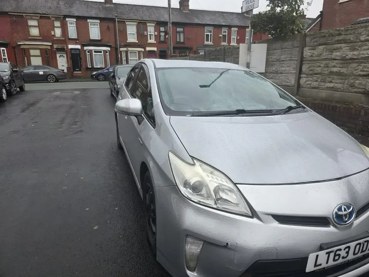 Used Toyota Prius 136 HP (100 kW) 2019 Silver Hatchback