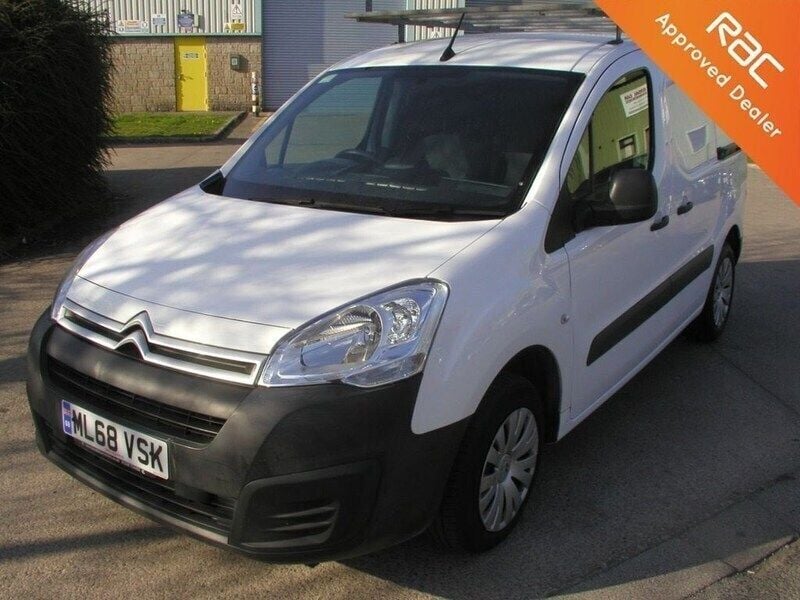 White Used 2018 Citroën Berlingo MPV | £7,995 (Fair price) - Image 1/4