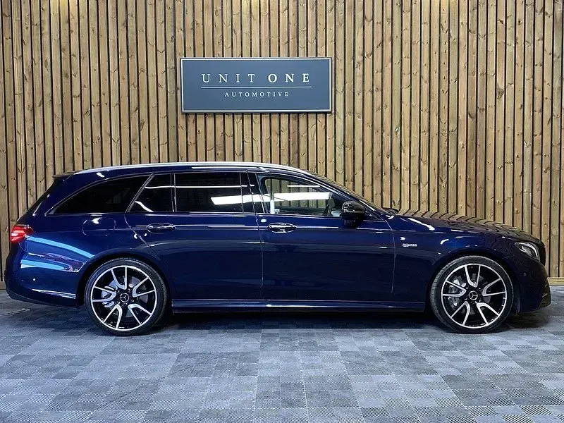 Käytetty Mercedes E43 AMG AMG 2018 Sininen Sedan