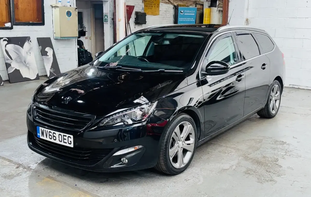Used Peugeot 308 Allure 120 HP (88 kW) 2016 Black Estate