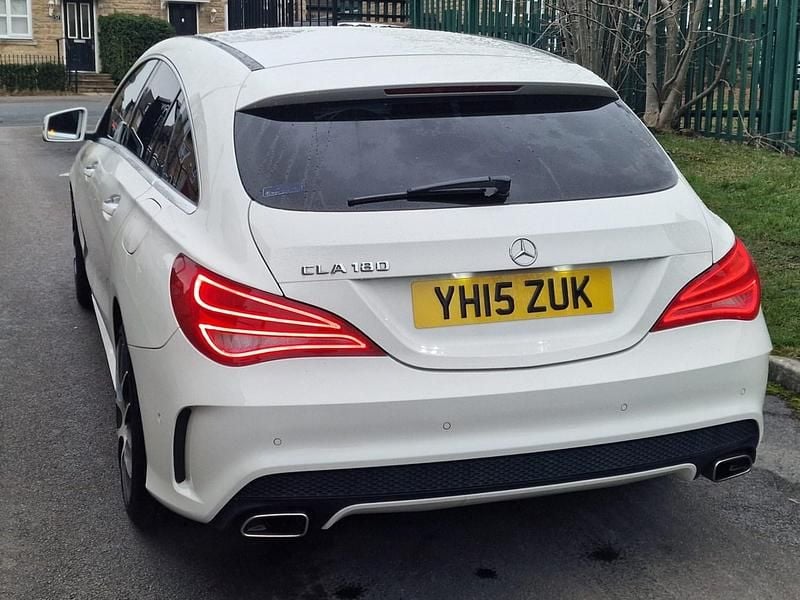 Used Mercedes CLA180 AMG 122 HP (89 kW) 2015 White Sedan