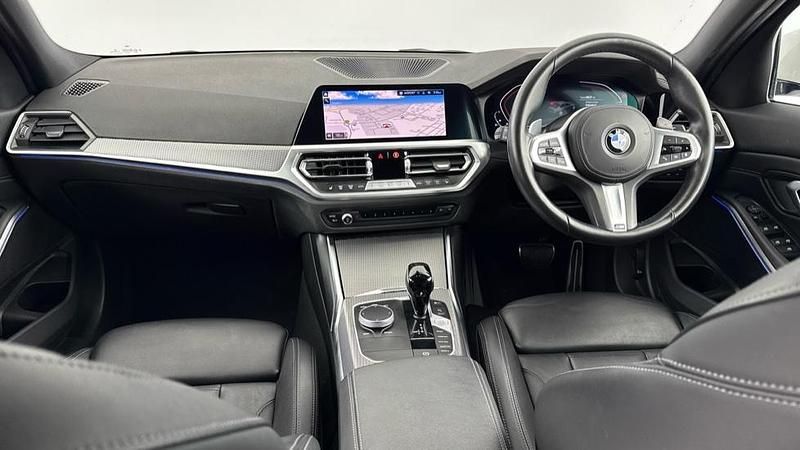 Used BMW 320 M Sport 181 HP (133 kW) 2021 White Sedan