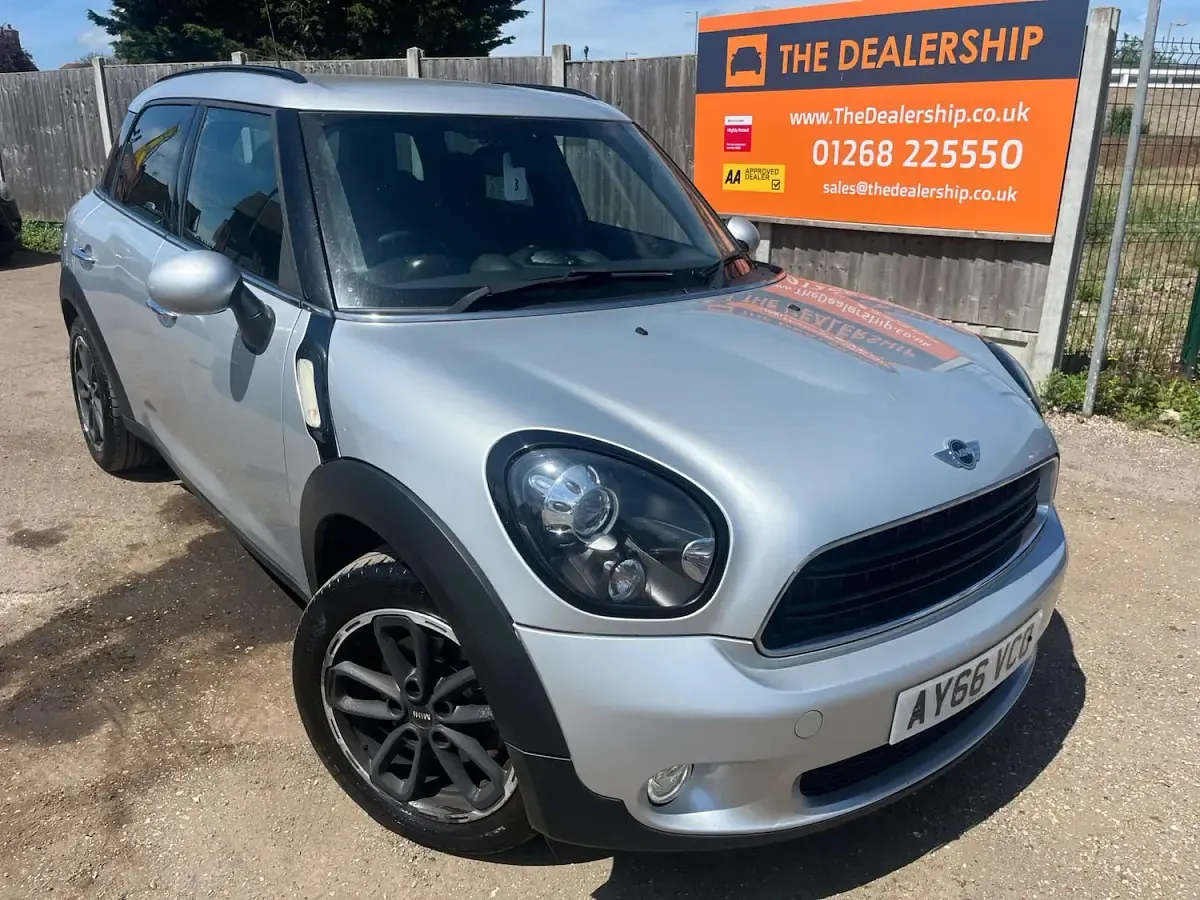 Used Mini Cooper D Countryman 2016 Silver SUV