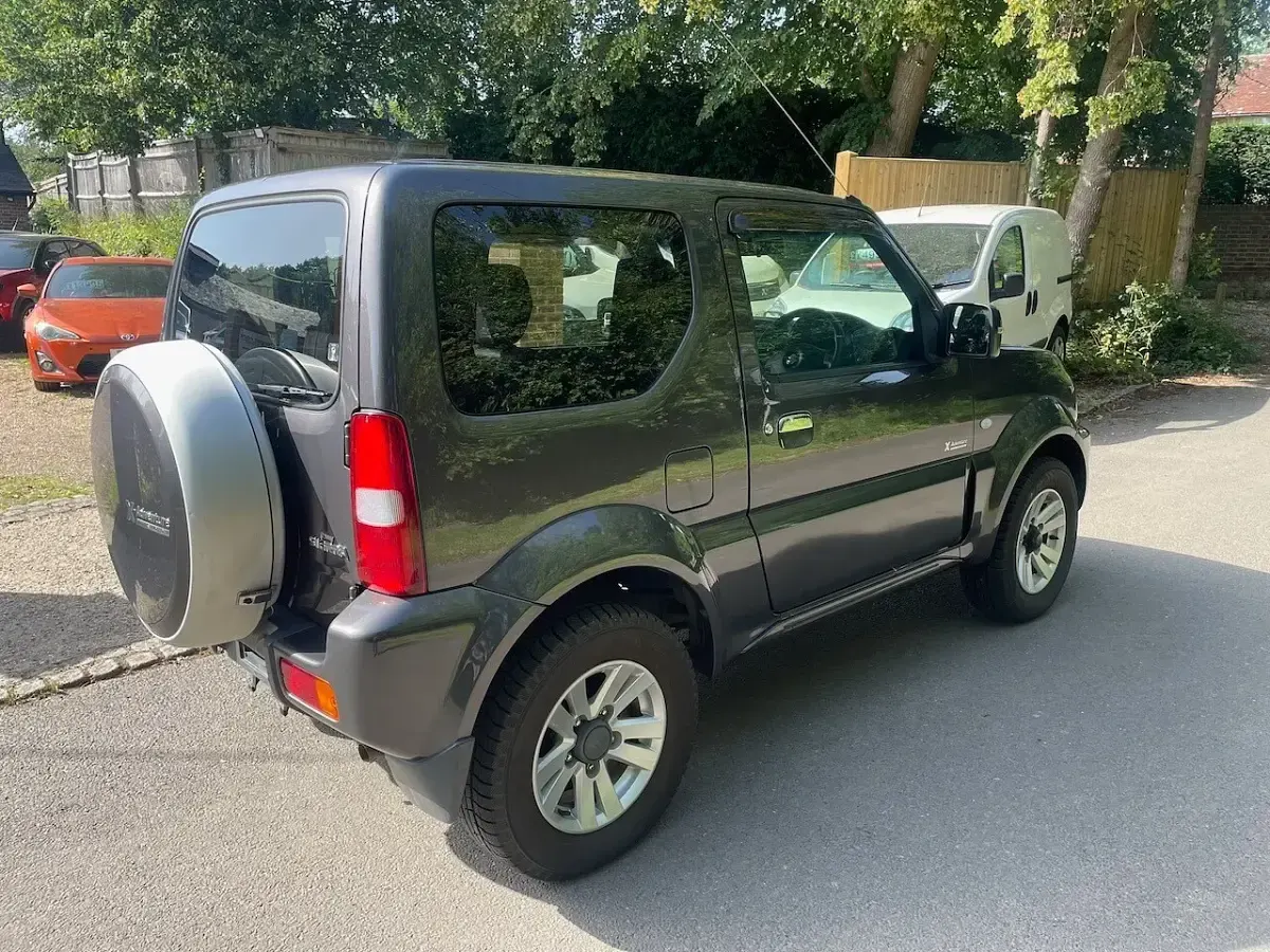 Used Suzuki Jimny SZ4 85 HP (62 kW) 2013 Grey SUV