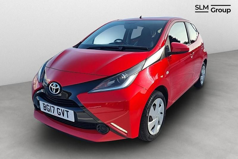 Used Toyota Aygo X-play 2017 Red Hatchback