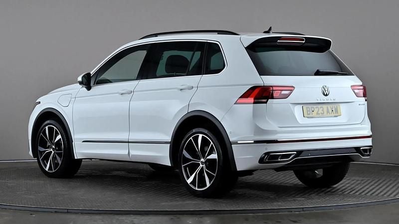 Used VW Tiguan R-line 245 HP (180 kW) 2023 White SUV