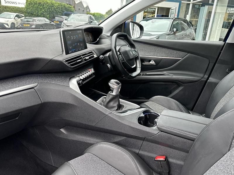Blue Used 2018 Peugeot 3008 Allure SUV | £10,995 (Fair price) - Image 1/4