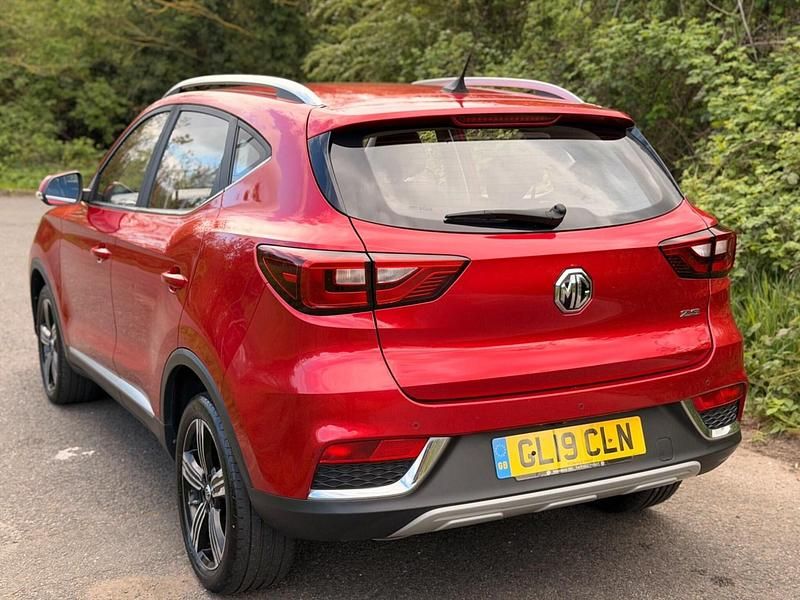 Used MG ZS Exclusive 111 HP (81 kW) 2019 Red SUV