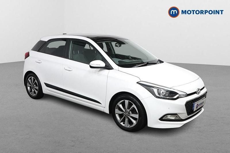 White Used 2016 Hyundai i20 Premium SE Hatchback | £8,749 (Fair price) - Image 1/4