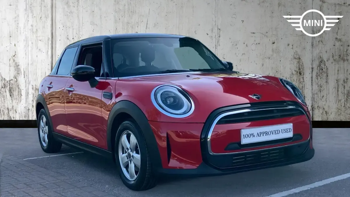 Used Mini Cooper Classic 136 HP (100 kW) 2022 Hatchback