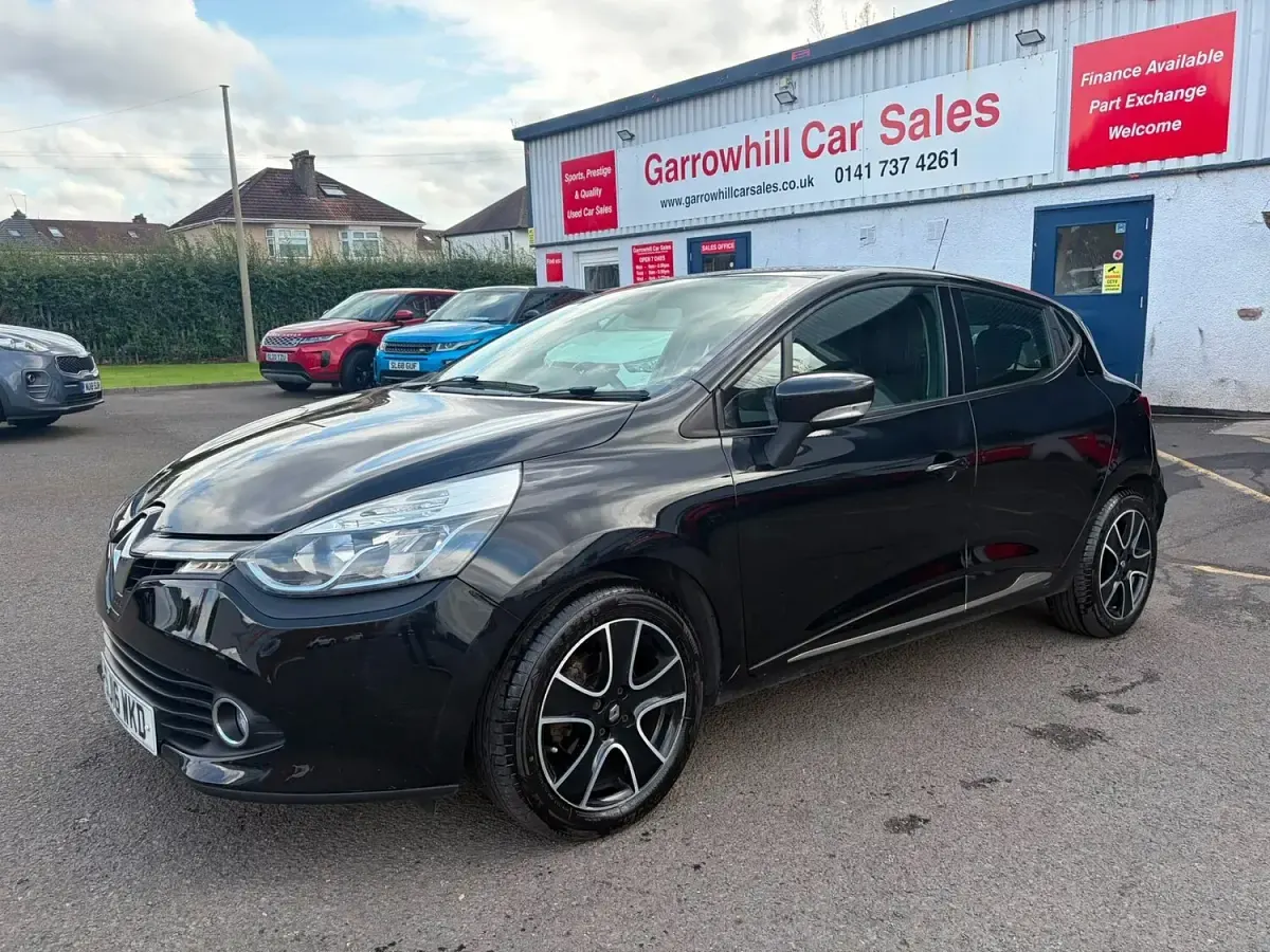 Used Renault Clio Dynamique 75 HP (55 kW) 2016 Black Hatchback