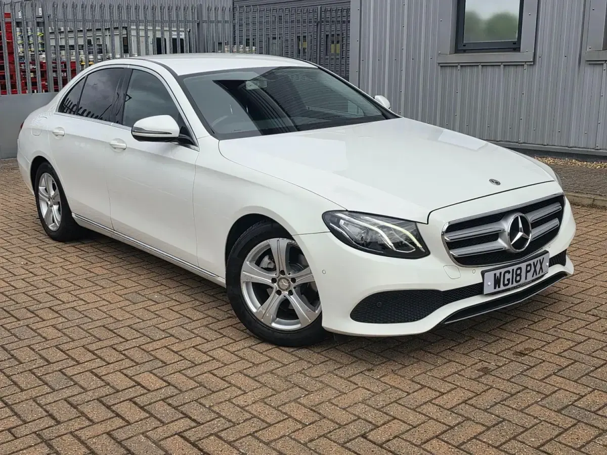 Begagnad Mercedes E220 SE 194 HK (142 kW) 2018 Vit Sedan