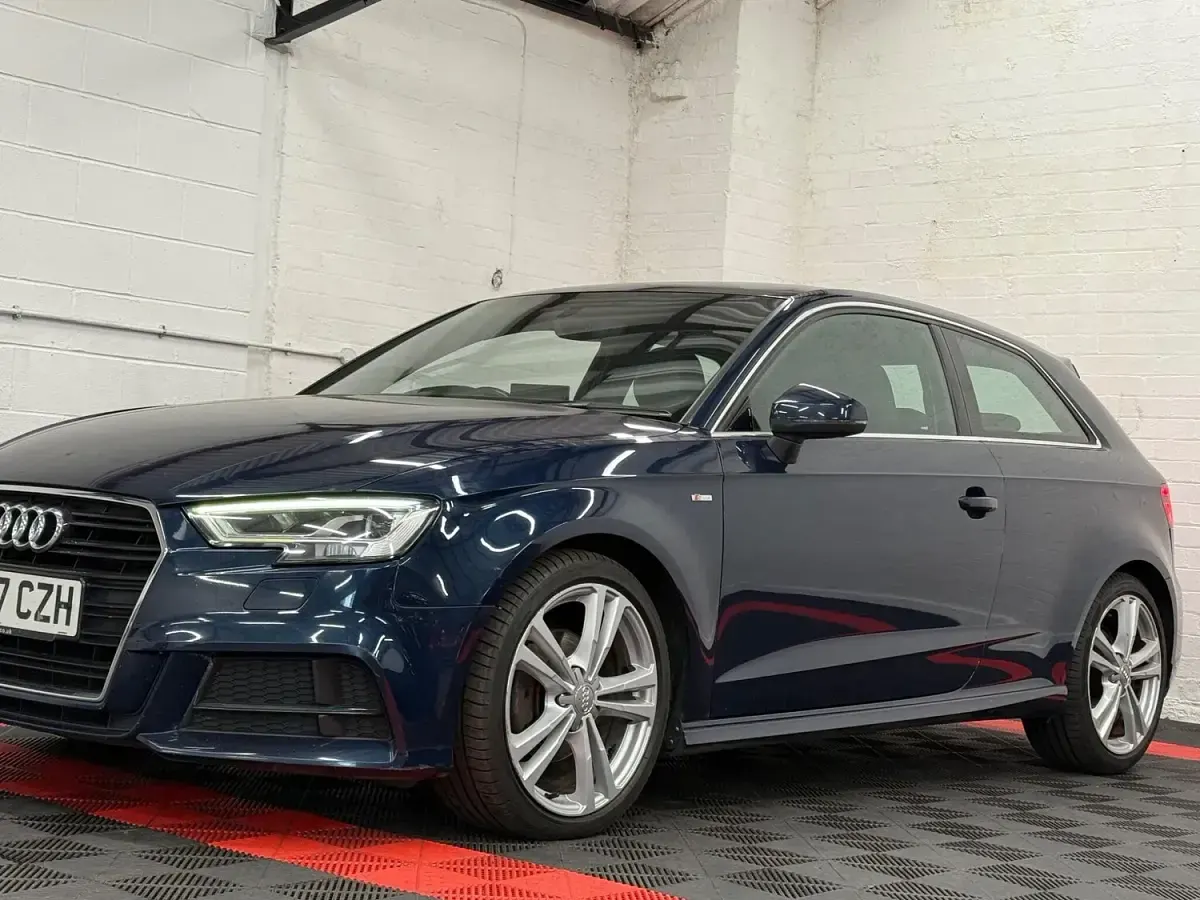 Used Audi A3 S-Line 150 HP (110 kW) 2017 Blue Hatchback