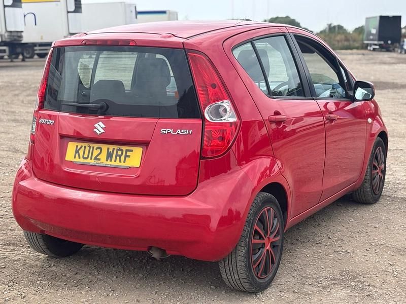 Used Suzuki Splash 68 HP (50 kW) 2012 Red Hatchback