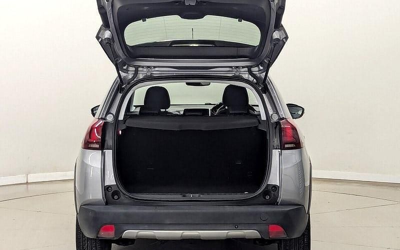 Used Peugeot 2008 Allure Premium 102 HP (75 kW) 2019 Grey SUV