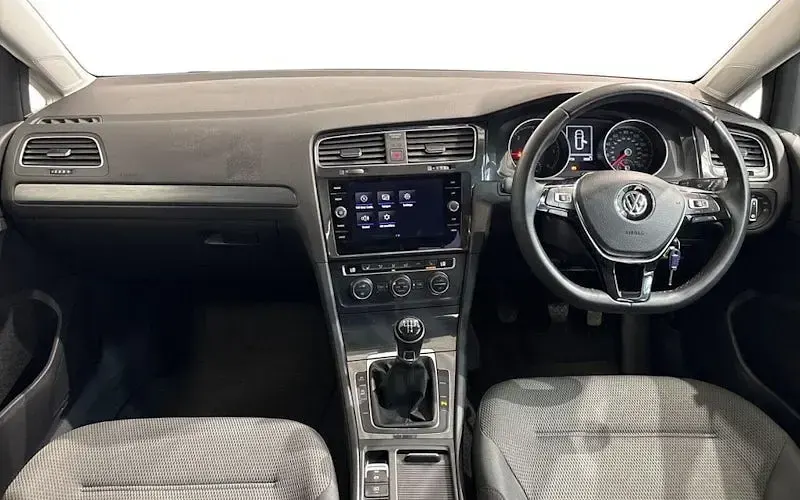 Used VW Golf VII Edition 116 HP (85 kW) 2020 White Estate
