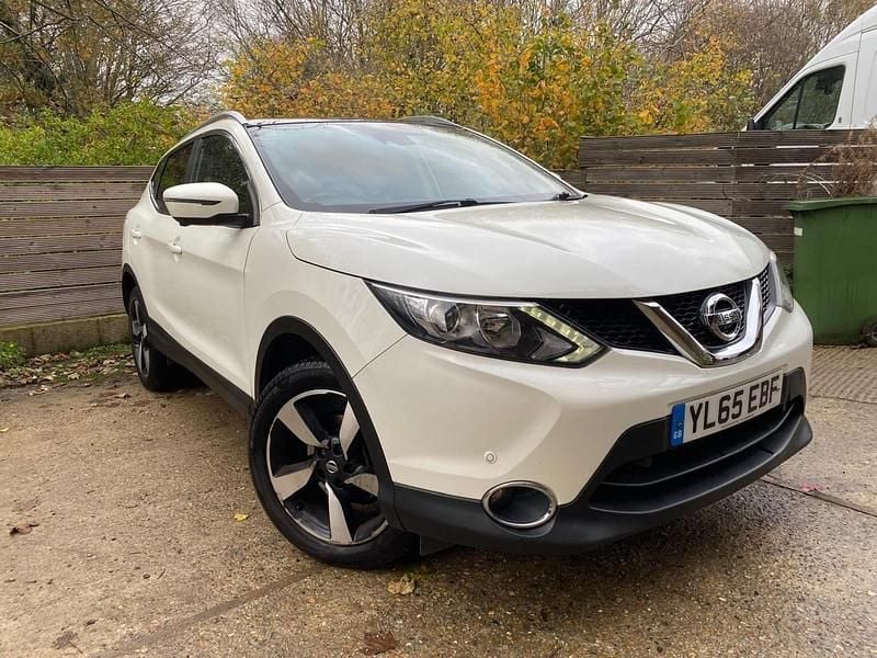 White Used 2016 Nissan Qashqai N-TEC SUV | £8,999 (Super price) - Image 1/4