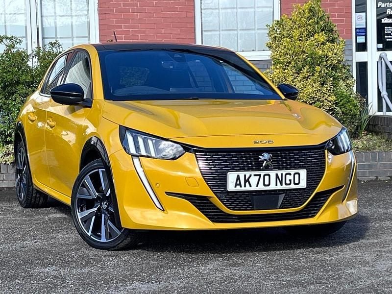 Used Peugeot 208 GT-line 99 HP (72 kW) 2020 Yellow Hatchback
