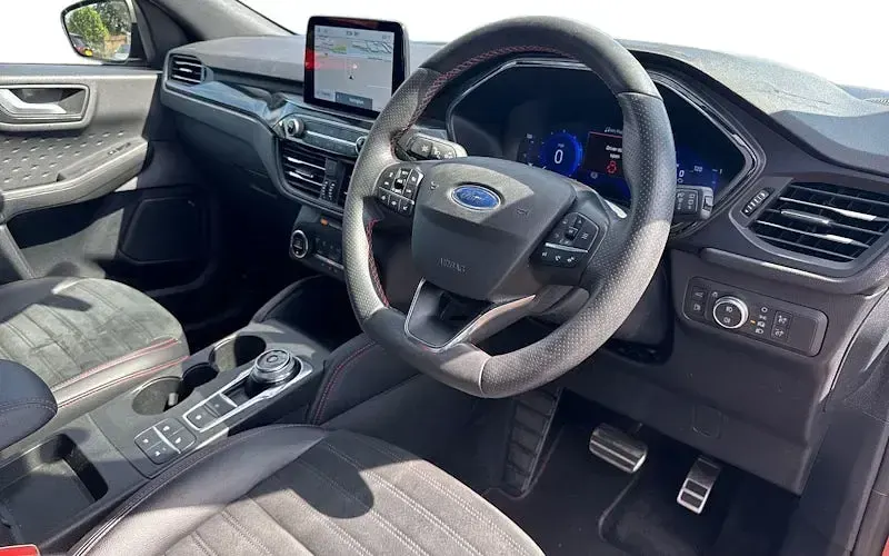 Used Ford Kuga ST-Line 225 HP (165 kW) 2020 Red SUV