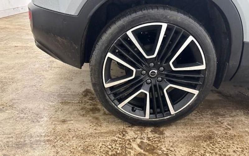 Used Volvo XC40 Ultra 197 HP (144 kW) 2025 SUV