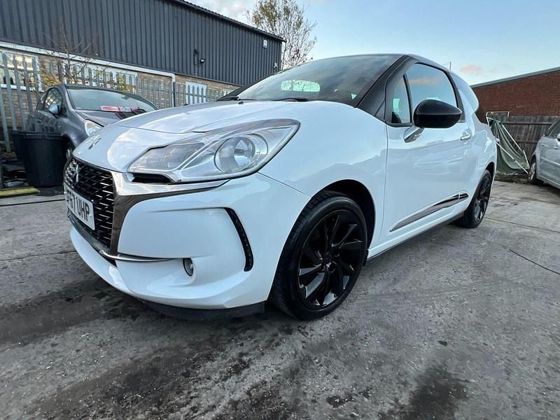 White Used 2017 DS Automobiles DS3 Connected Chic Hatchback | £4,350 (Good price) - Image 1/4