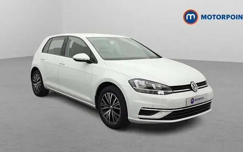 Used VW Golf VII SE 110 HP (80 kW) 2017 Hatchback