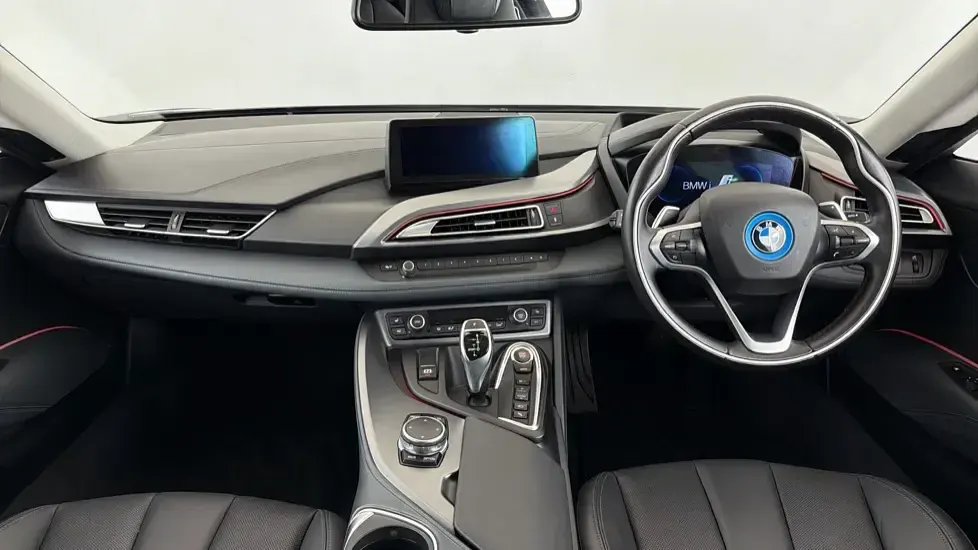 Used BMW i8 357 HP (262 kW) 2016 Grey Coupe