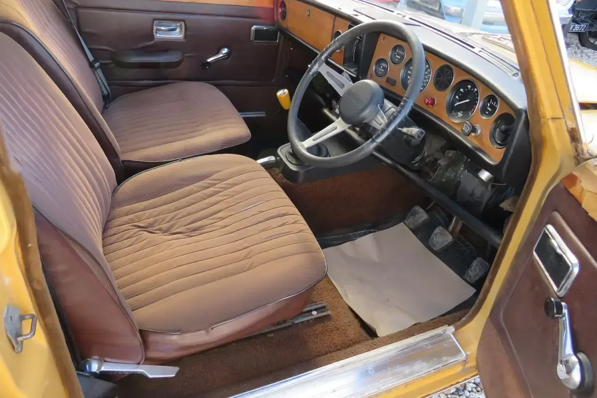 Used Triumph Dolomite 72 HP (52 kW) 1978 Orange Sedan