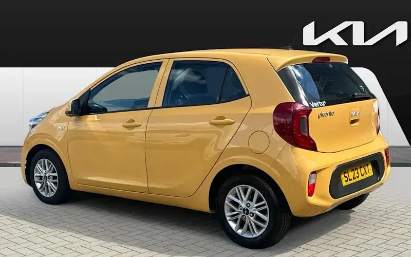 Used Kia Picanto 67 HP (49 kW) 2023 Yellow Hatchback