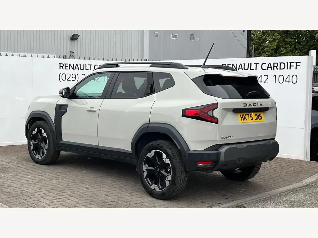 Used Dacia Duster Extreme 130 HP (95 kW) 2025 White SUV