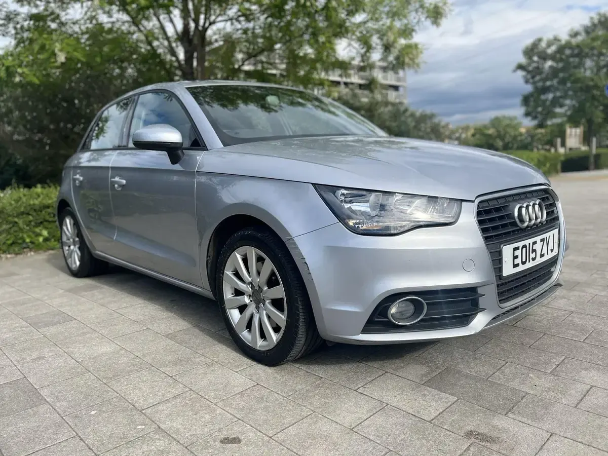 Used Audi A1 Sportback Sport 140 HP (102 kW) 2015 Silver Hatchback