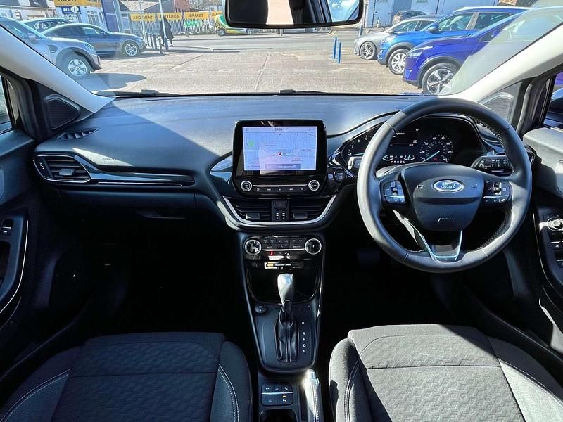 Używany Ford Puma Titanium 125 KM (91 kW) 2022 Czarny SUV