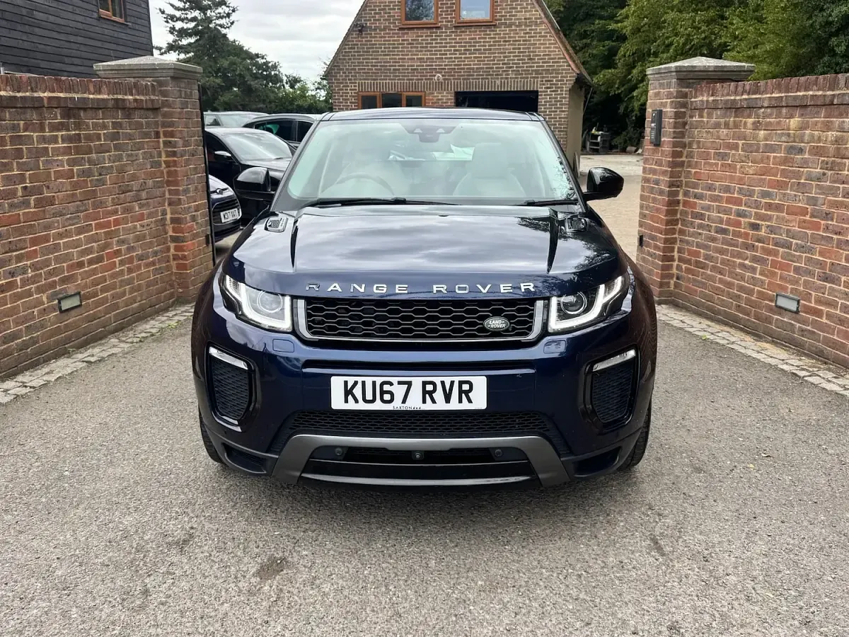Used Land Rover Range Rover evoque HSE Dynamic 2017 Blue Estate