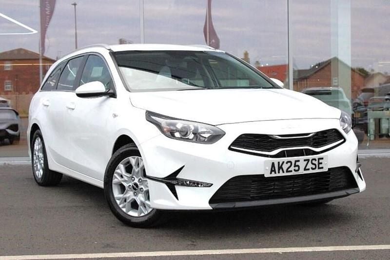 Used 2025 Kia Ceed Sportswagon 2 Estate | £19,262 (A bit pricey) - Image 1/1