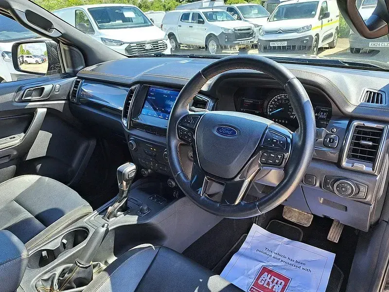 Begagnad Ford Ranger Wildtrack 210 HK (154 kW) 2022 Svart Pickup