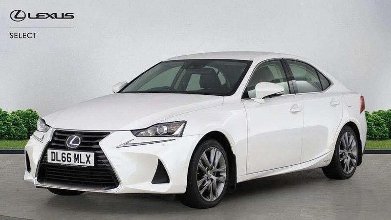 Used Lexus IS300h Executive Line 223 HP (164 kW) 2017 White Sedan