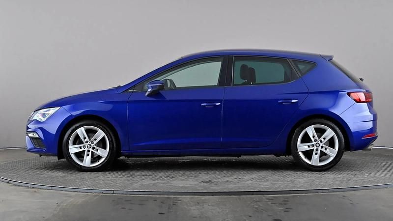 Used Seat Leon FR 130 HP (95 kW) 2019 Blue Hatchback