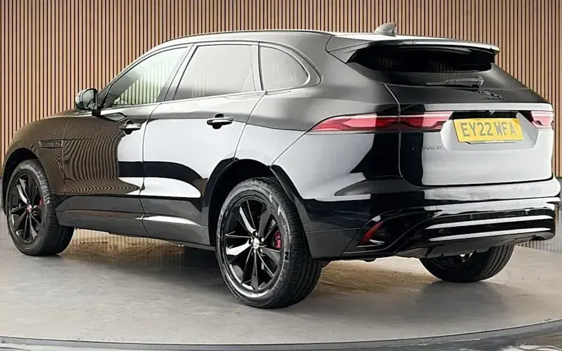 Used Jaguar F-Pace R-Dynamic 250 HP (183 kW) 2022 Black SUV
