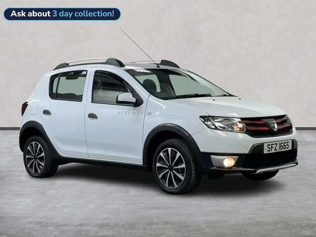 Begagnad Dacia Sandero Lauréate 90 HK (66 kW) 2014 Vit Halvkombi