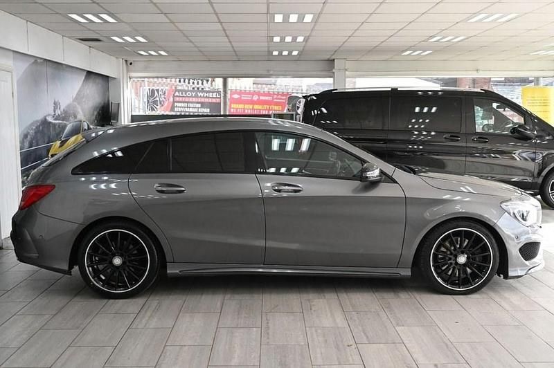 Used Mercedes CLA220 Shooting Brake AMG 177 HP (130 kW) 2015 Grey Estate