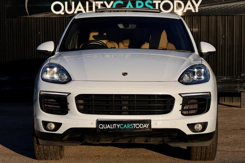 Used Porsche Cayenne 262 HP (192 kW) 2014 White SUV